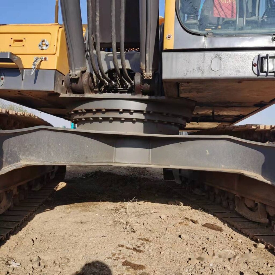 Volvo EC210BLC - Верижен багер: снимка 1 Volvo EC210BLC - Верижен багер: снимка 1