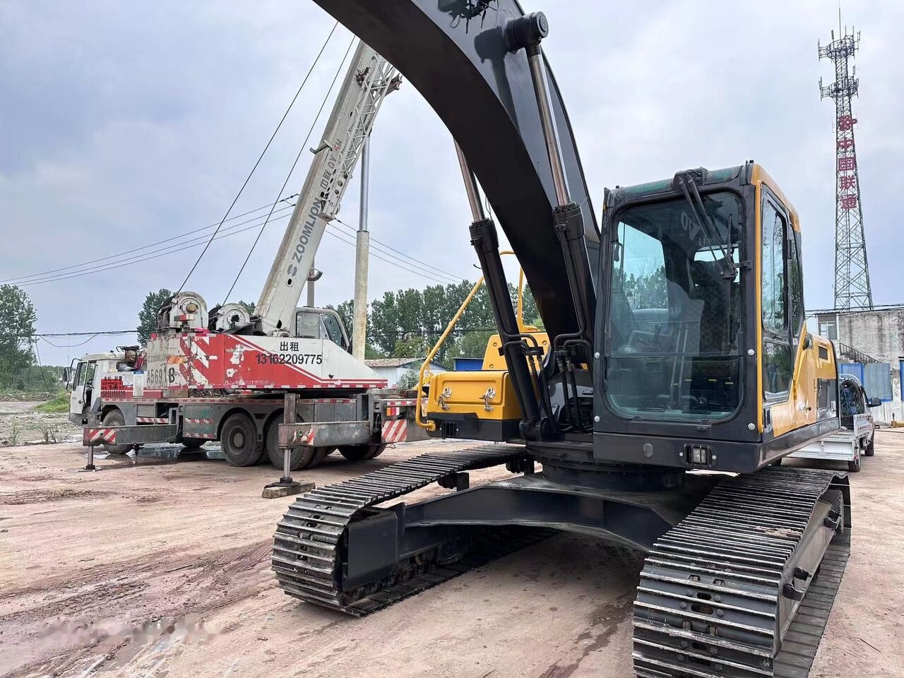 Volvo EC240 - Верижен багер: снимка 3 Volvo EC240 - Верижен багер: снимка 3