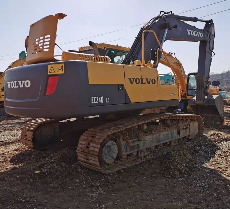 Volvo EC240LC - Верижен багер: снимка 1 Volvo EC240LC - Верижен багер: снимка 1