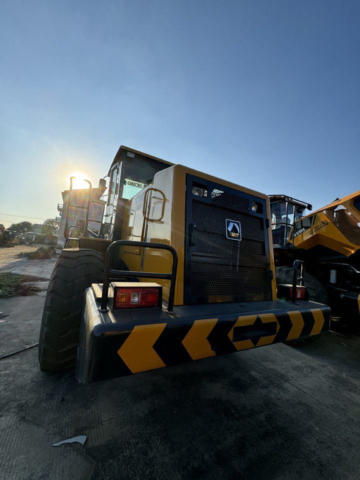 XCMG ZL50GN - Колесен товарач: снимка 3 XCMG ZL50GN - Колесен товарач: снимка 3