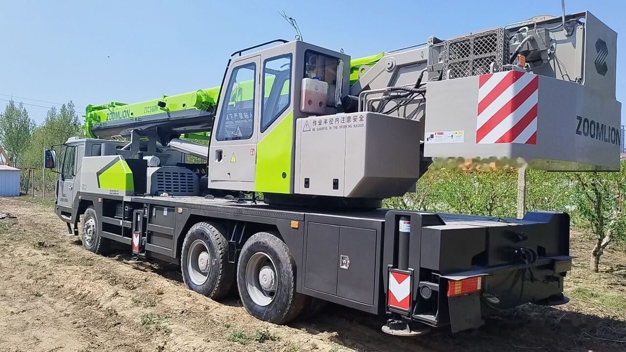 Zoomlion ZTC300V - Автокран: снимка 4 Zoomlion ZTC300V - Автокран: снимка 4