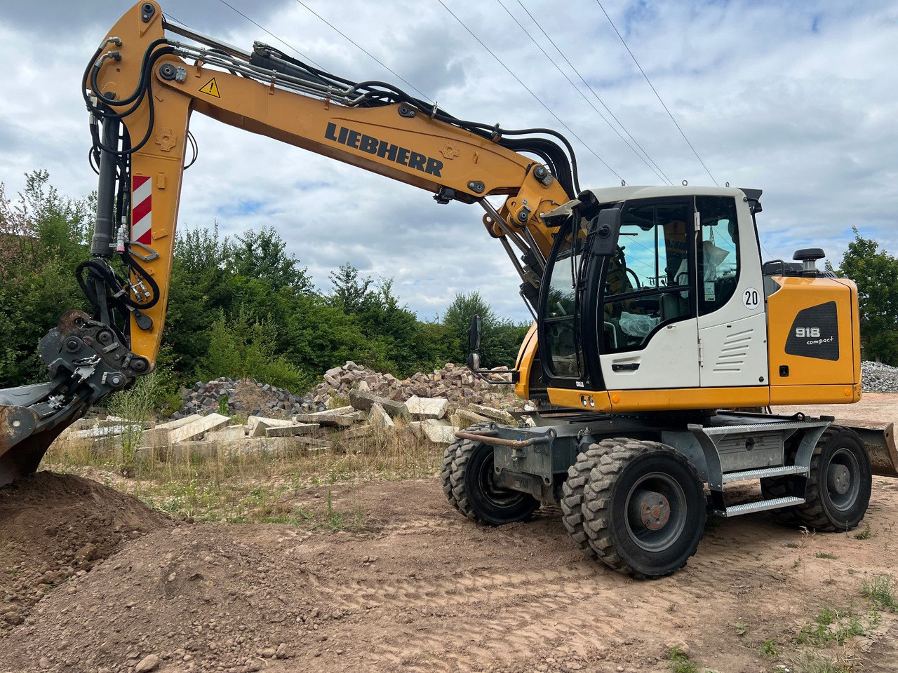 Liebherr A 918 Compact Likufix SW 48 - Колесен багер: снимка 1 Liebherr A 918 Compact Likufix SW 48 - Колесен багер: снимка 1