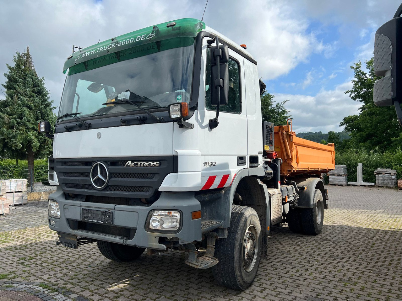 Mercedes-Benz 1832 AK PK 10500 - Самосвал камион, Камион с кран: снимка 3 Mercedes-Benz 1832 AK PK 10500 - Самосвал камион, Камион с кран: снимка 3