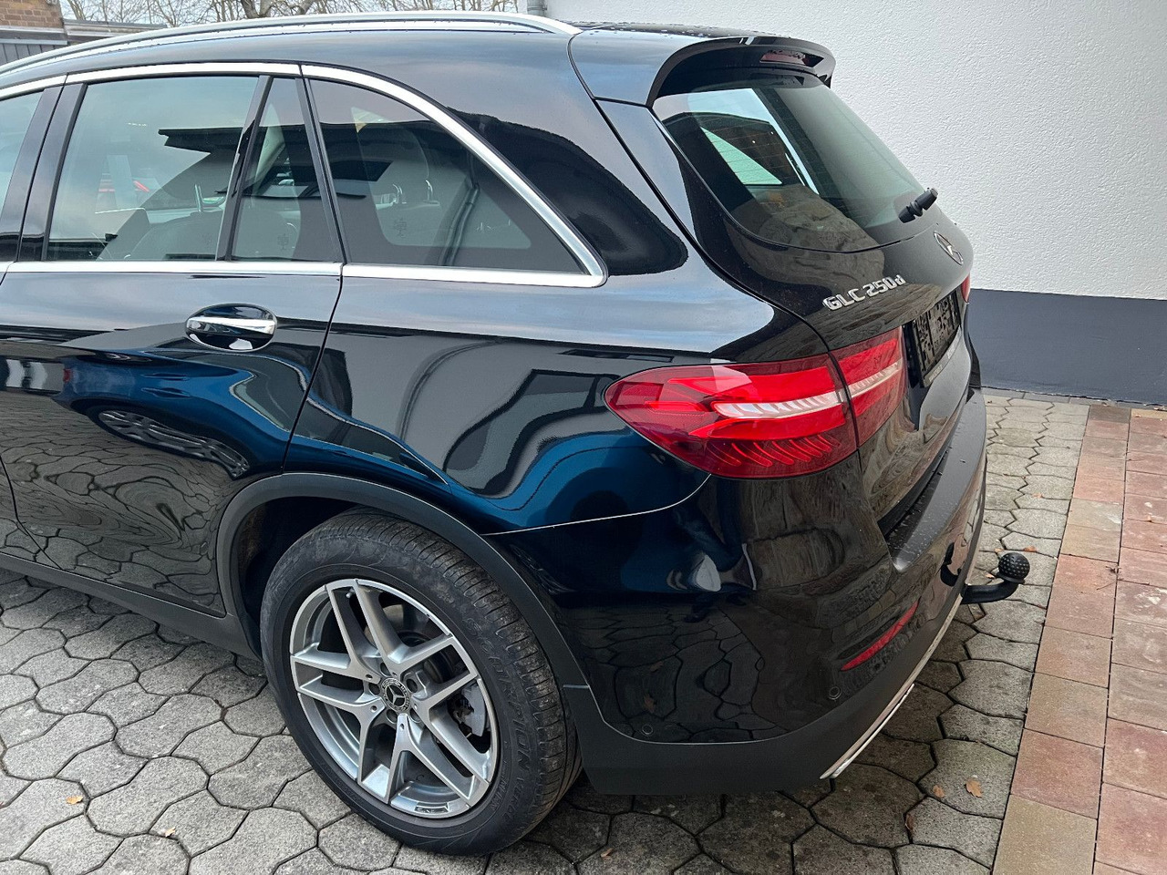 Mercedes-Benz GLC 250 GLC GLC 250 d 4Matic - Джип: снимка 4 Mercedes-Benz GLC 250 GLC GLC 250 d 4Matic - Джип: снимка 4