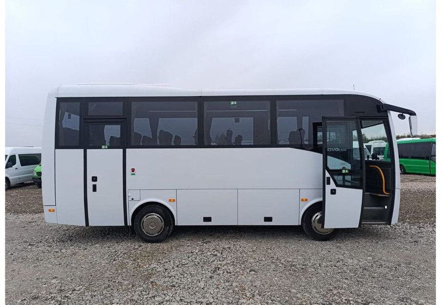 Isuzu Novolux - Междуградски автобус: снимка 2 Isuzu Novolux - Междуградски автобус: снимка 2