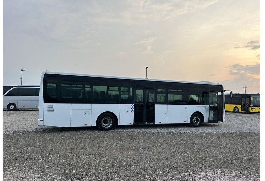 Iveco Crossway LE - Градски автобус: снимка 4 Iveco Crossway LE - Градски автобус: снимка 4