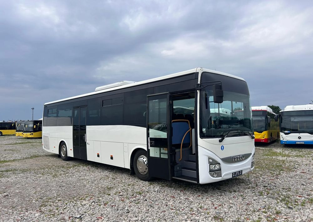 Iveco Crossway - Междуградски автобус: снимка 2 Iveco Crossway - Междуградски автобус: снимка 2