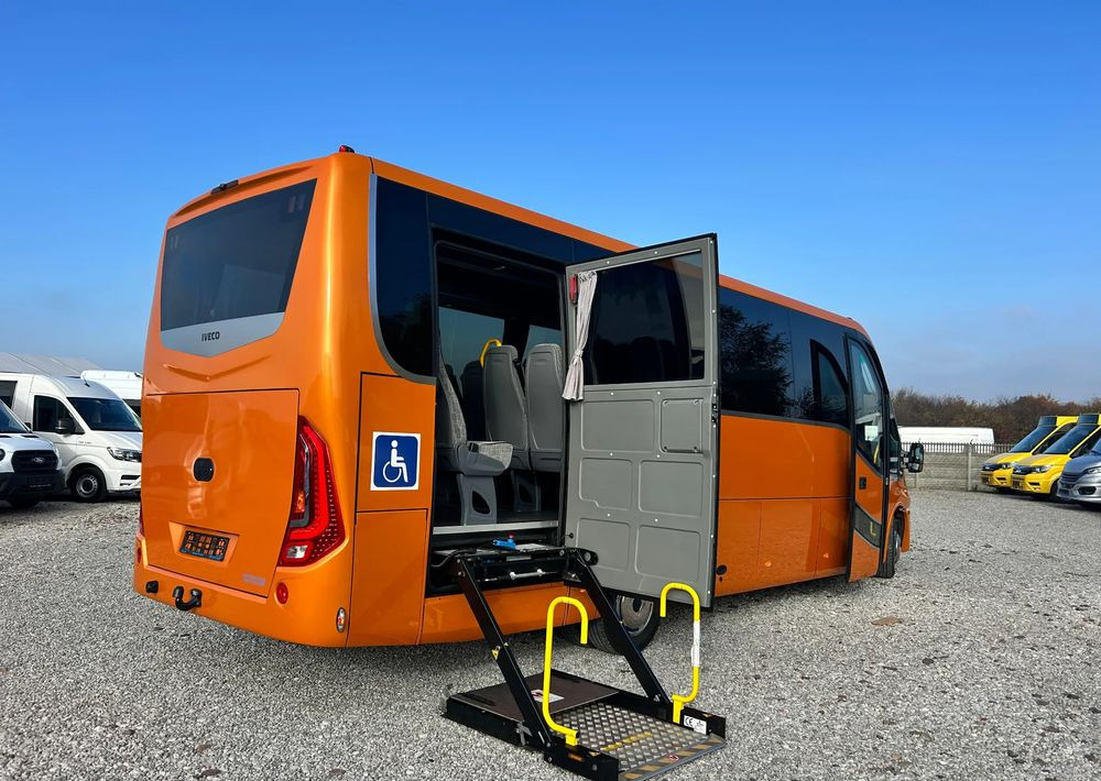 Iveco Daily - Микробус, Пътнически бус: снимка 1 Iveco Daily - Микробус, Пътнически бус: снимка 1