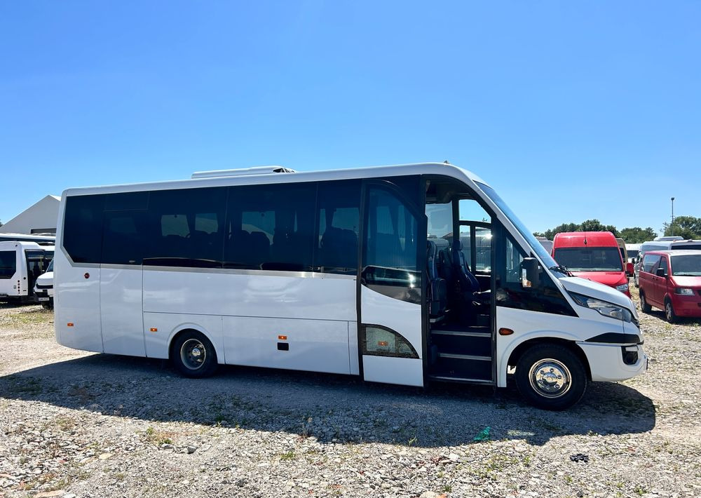 Iveco Daily - Микробус, Пътнически бус: снимка 3 Iveco Daily - Микробус, Пътнически бус: снимка 3