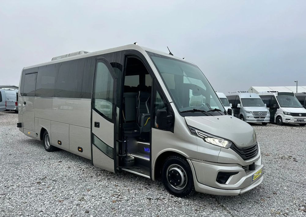 Iveco Daily - Микробус, Пътнически бус: снимка 1 Iveco Daily - Микробус, Пътнически бус: снимка 1