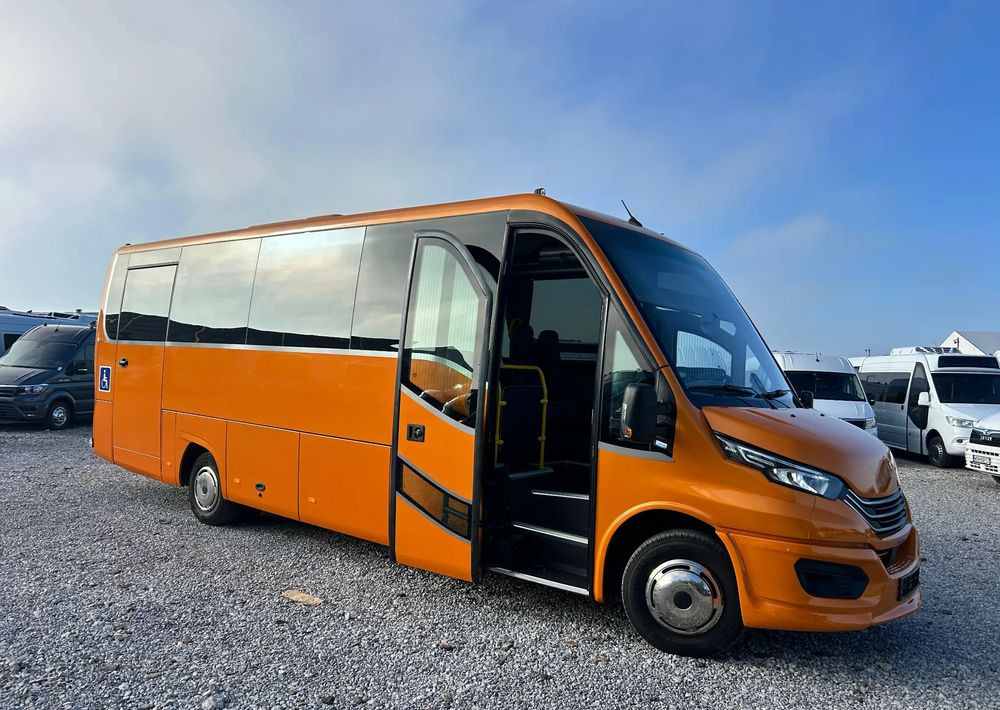 Iveco Daily - Микробус, Пътнически бус: снимка 2 Iveco Daily - Микробус, Пътнически бус: снимка 2