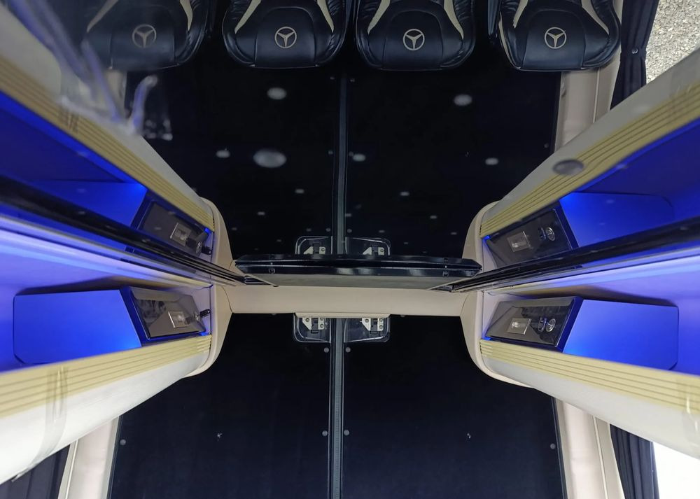 Микробус, Пътнически бус Mercedes-Benz Sprinter 519: снимка 26 Микробус, Пътнически бус Mercedes-Benz Sprinter 519: снимка 26