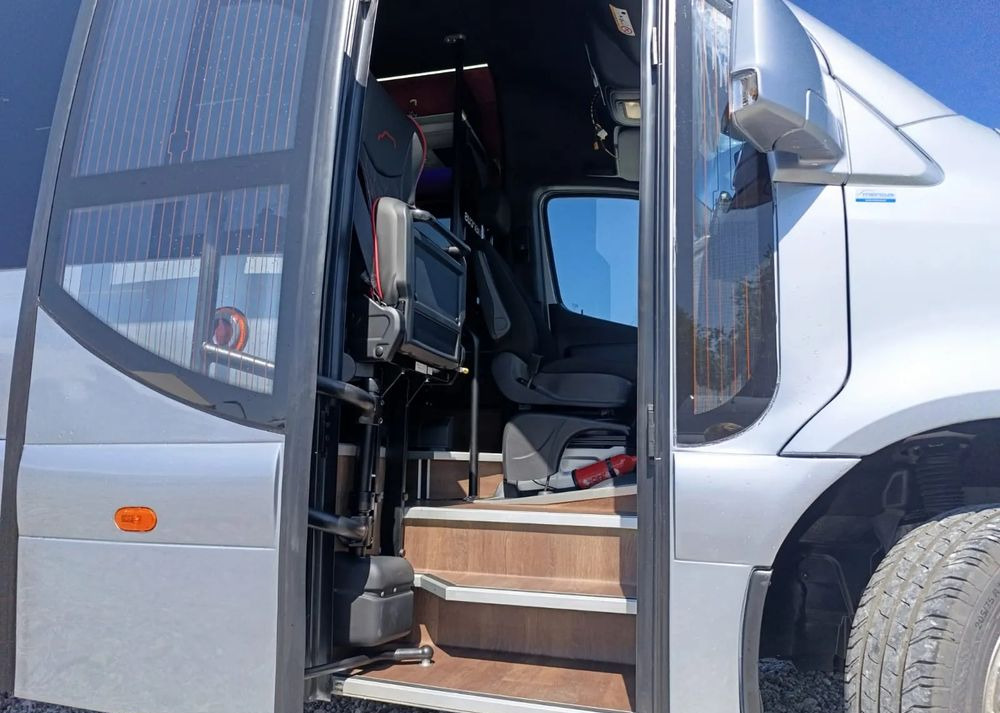 Нови Микробус, Пътнически бус Mercedes-Benz Sprinter 519: снимка 14