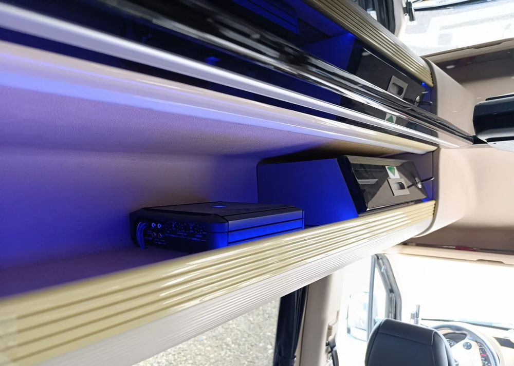 Микробус, Пътнически бус Mercedes-Benz Sprinter 519: снимка 27 Микробус, Пътнически бус Mercedes-Benz Sprinter 519: снимка 27