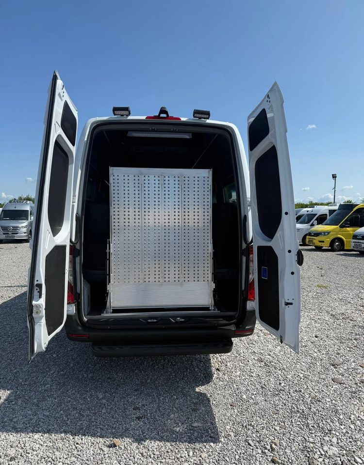 Нови Микробус, Електробус Mercedes-Benz eSprinter: снимка 8