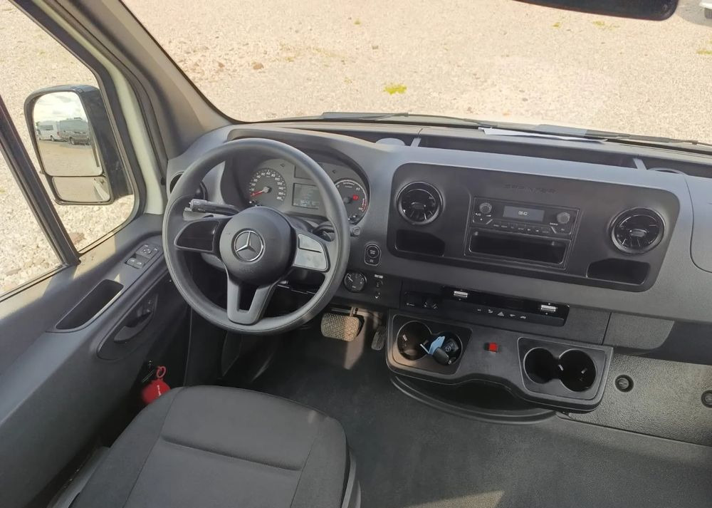 Нови Микробус, Електробус Mercedes-Benz eSprinter: снимка 16