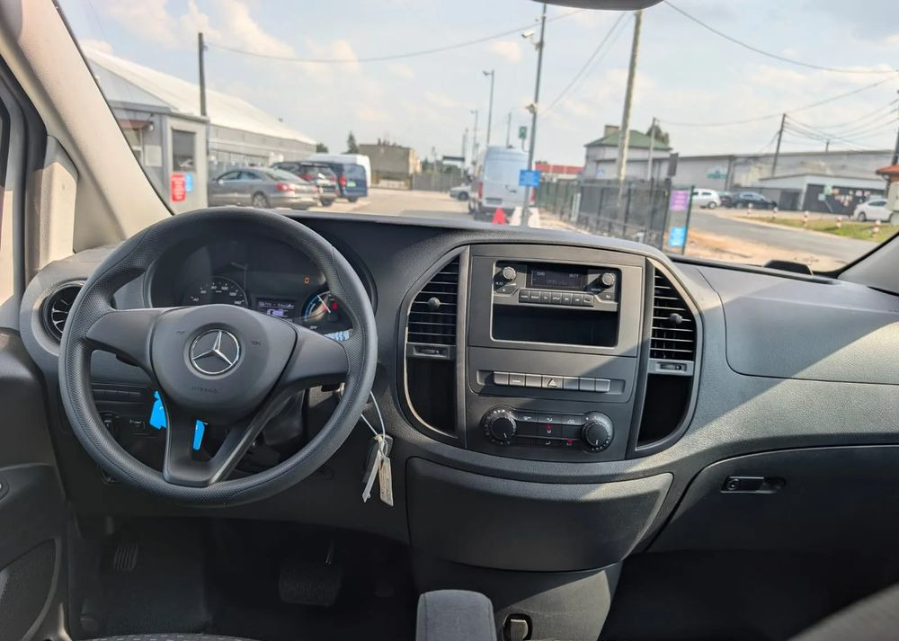 Нови Микробус, Електробус Mercedes-Benz eVito: снимка 20