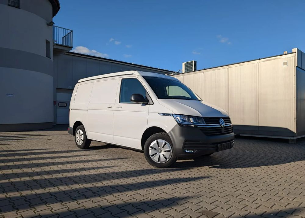 Volkswagen Transporter - Лек автомобил: снимка 2 Volkswagen Transporter - Лек автомобил: снимка 2