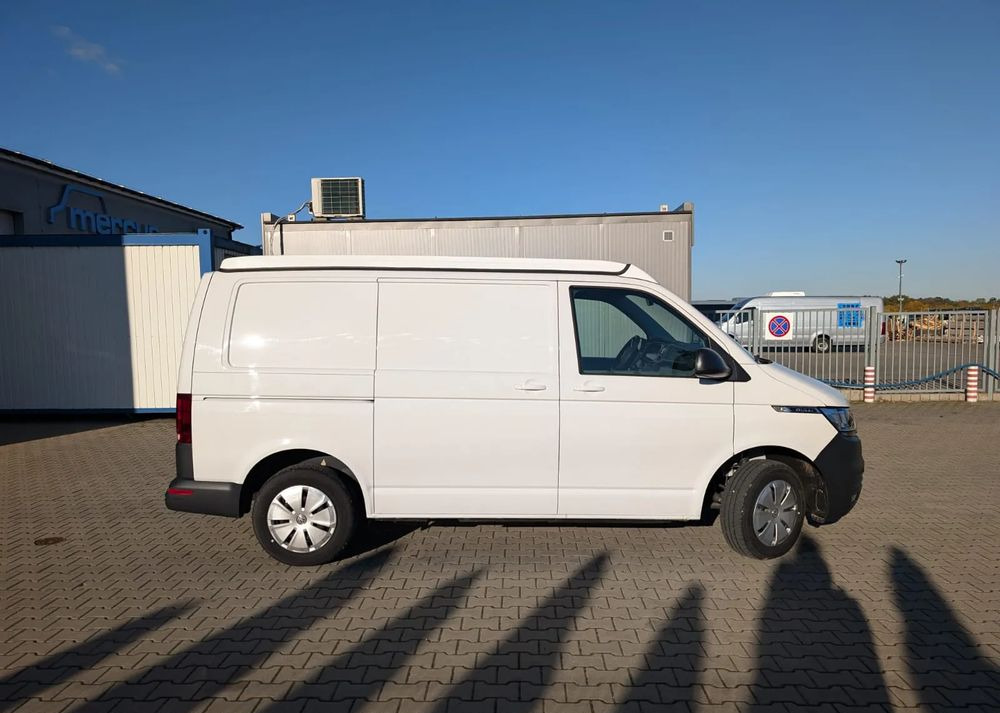 Volkswagen Transporter - Лек автомобил: снимка 4 Volkswagen Transporter - Лек автомобил: снимка 4