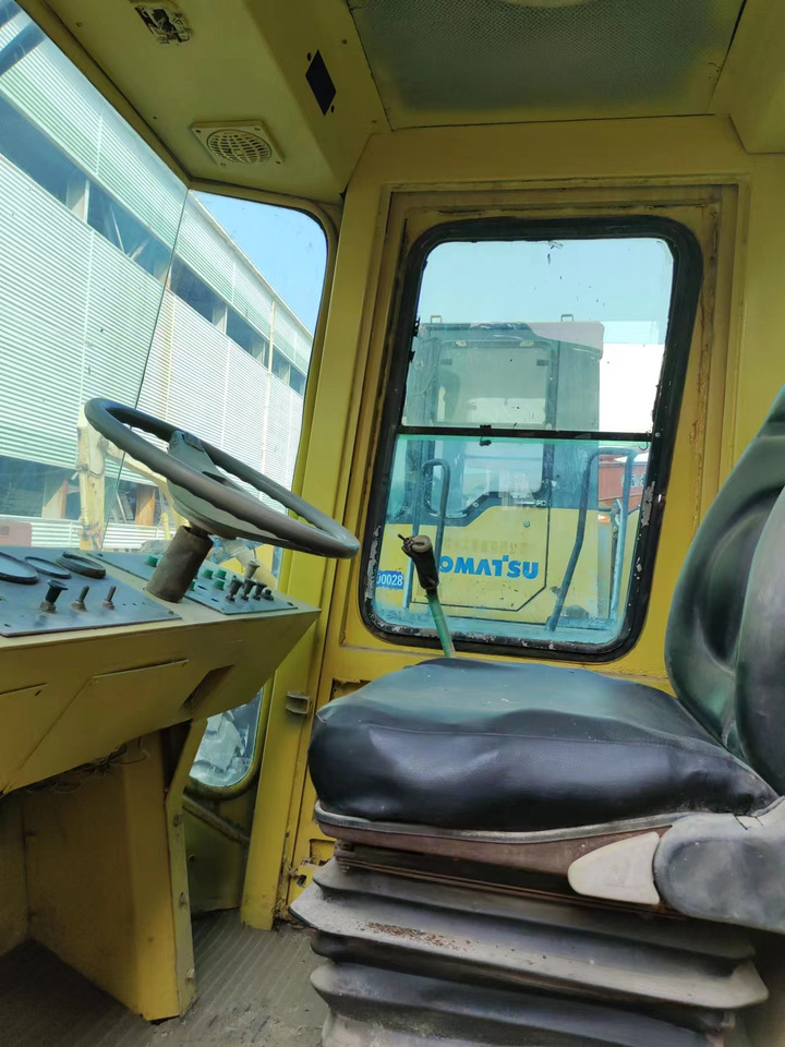 BOMAG BW 217D-2 - Компактор: снимка 4 BOMAG BW 217D-2 - Компактор: снимка 4