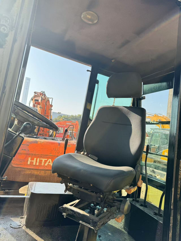 CAT 420F - Багер-товарач: снимка 3 CAT 420F - Багер-товарач: снимка 3