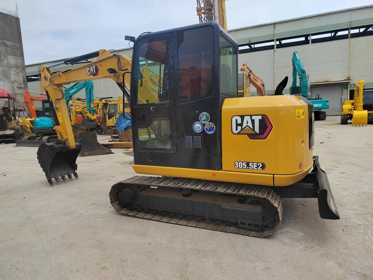 CAT CAT 305 CATERPILLAR 305.5E2 - Мини багер: снимка 3 CAT CAT 305 CATERPILLAR 305.5E2 - Мини багер: снимка 3