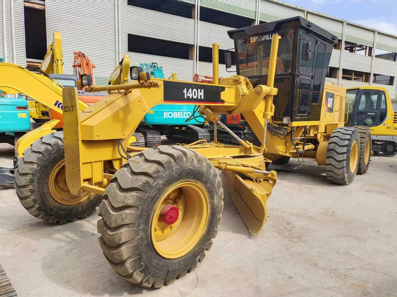CATERPILLAR 140H - Грейдер: снимка 2 CATERPILLAR 140H - Грейдер: снимка 2