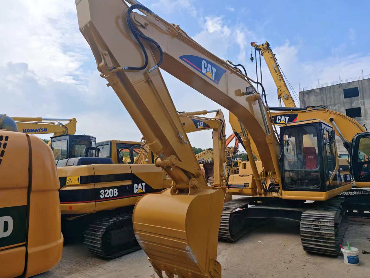 CATERPILLAR 320BL - Верижен багер: снимка 5 CATERPILLAR 320BL - Верижен багер: снимка 5