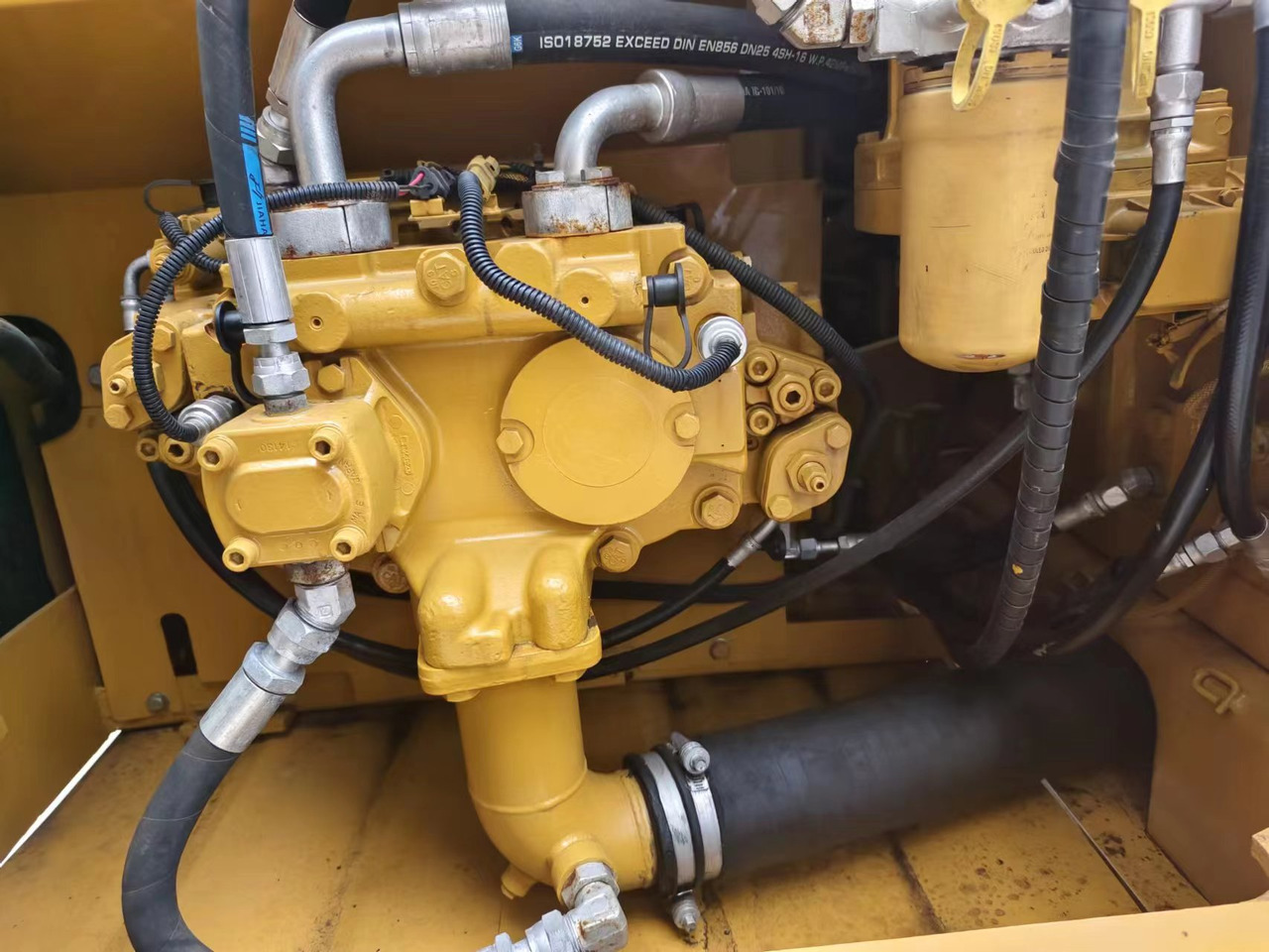 CATERPILLAR 320D - Верижен багер: снимка 5 CATERPILLAR 320D - Верижен багер: снимка 5