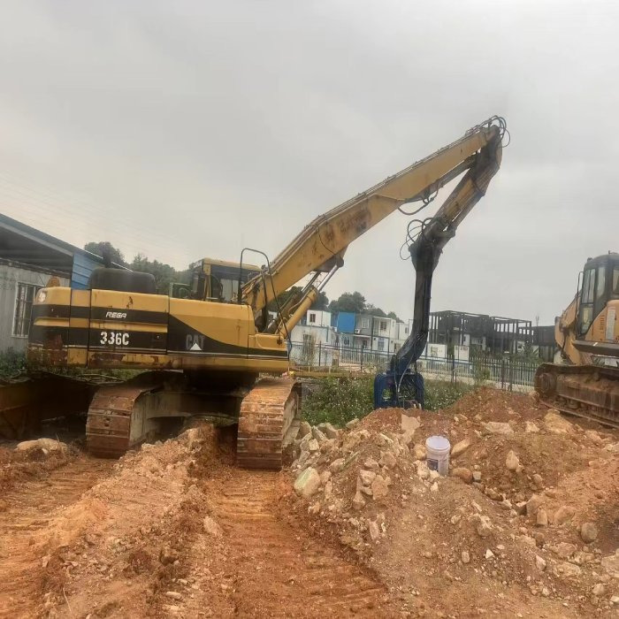 CATERPILLAR 330BL - Верижен багер: снимка 3 CATERPILLAR 330BL - Верижен багер: снимка 3
