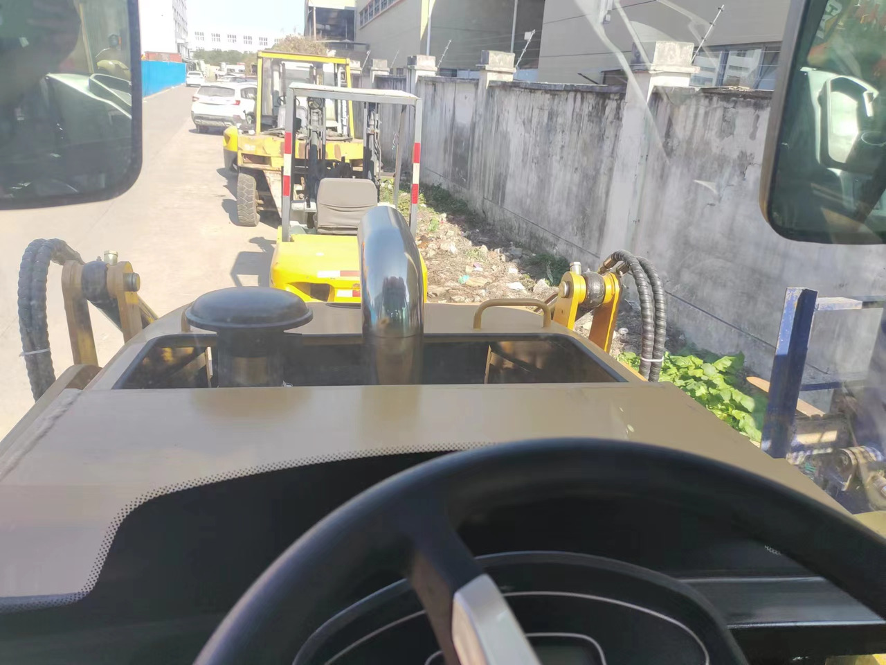 CATERPILLAR 420F - Багер-товарач: снимка 4 CATERPILLAR 420F - Багер-товарач: снимка 4