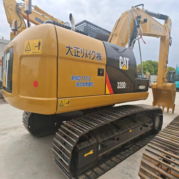 CATERPILLAR CAT 320DL Japan caterpillar brand new - Верижен багер: снимка 2 CATERPILLAR CAT 320DL Japan caterpillar brand new - Верижен багер: снимка 2