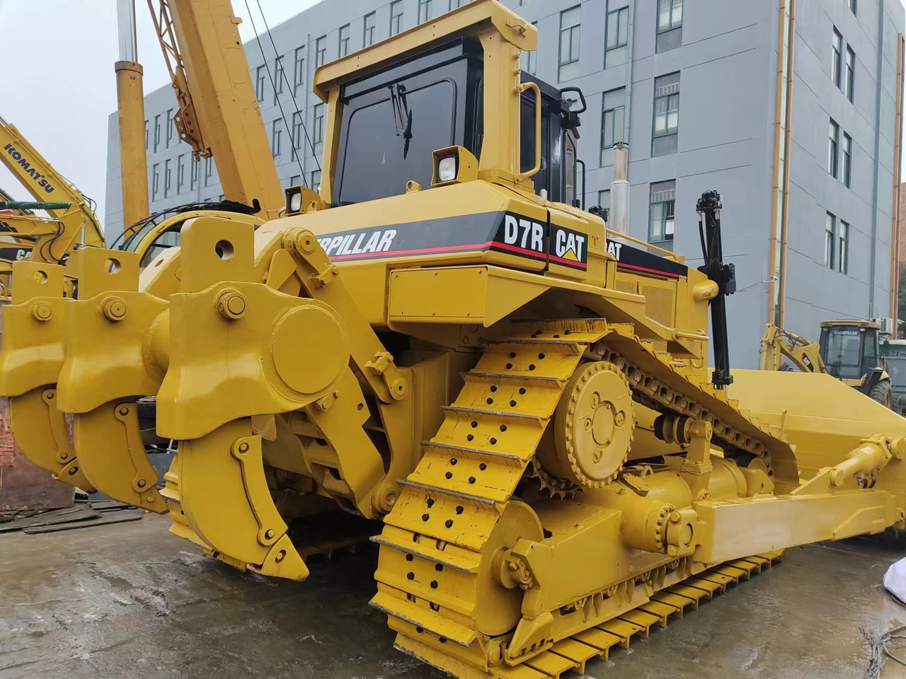 CATERPILLAR D7R - Булдозер: снимка 2 CATERPILLAR D7R - Булдозер: снимка 2