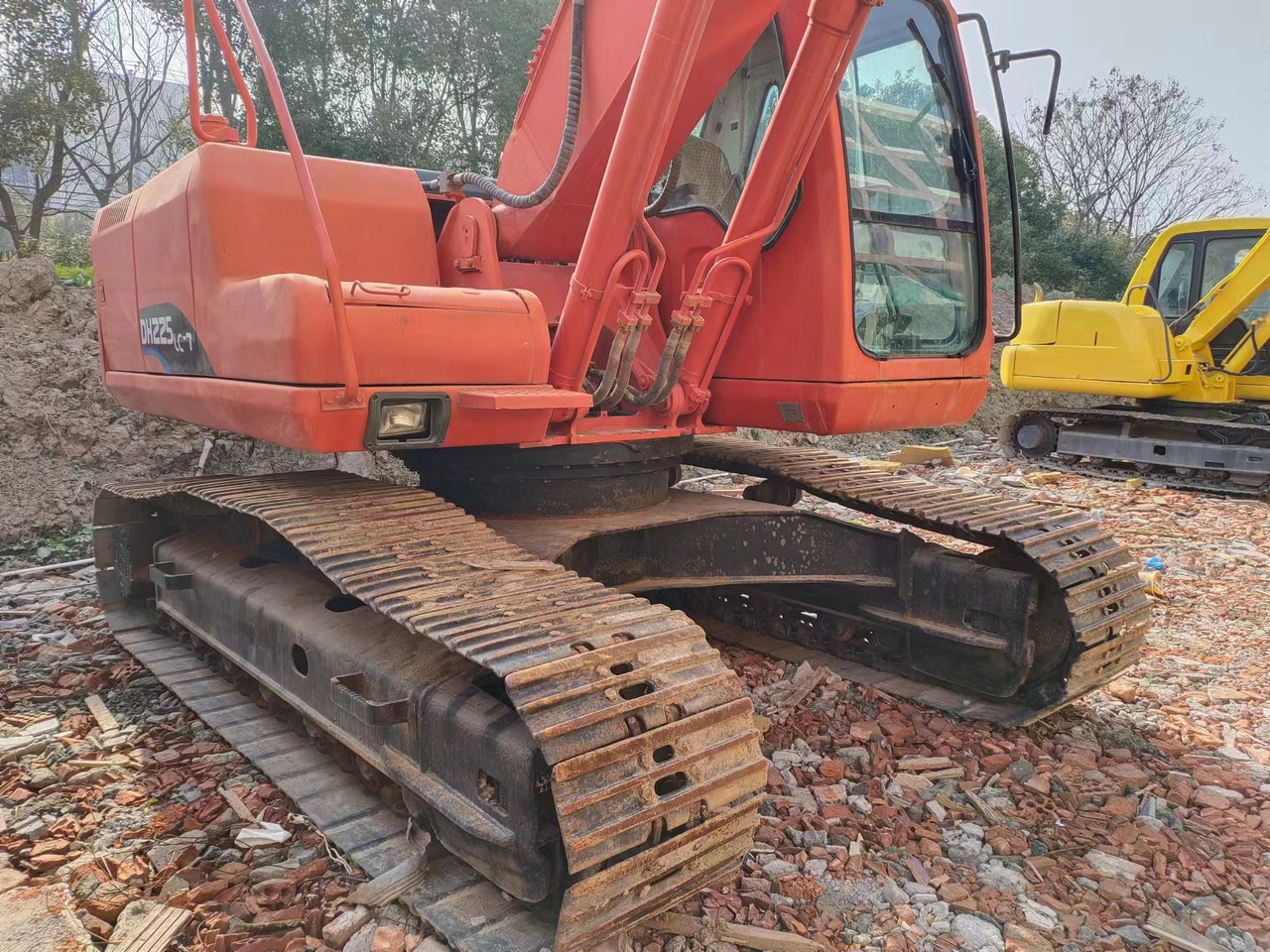 DOOSAN DH225LC-7 - Верижен багер: снимка 3 DOOSAN DH225LC-7 - Верижен багер: снимка 3
