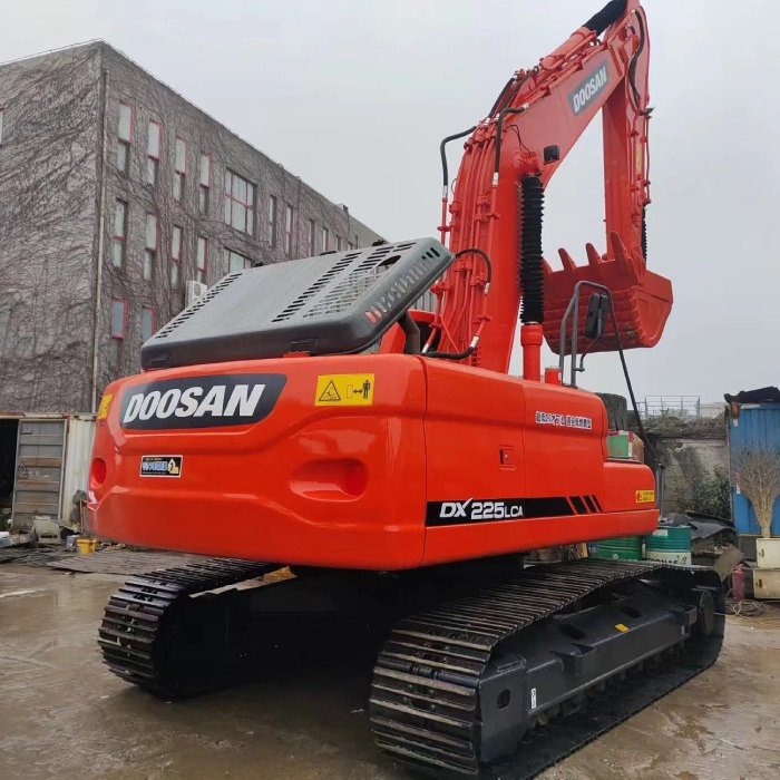 DOOSAN DX225LCA - Верижен багер: снимка 3 DOOSAN DX225LCA - Верижен багер: снимка 3