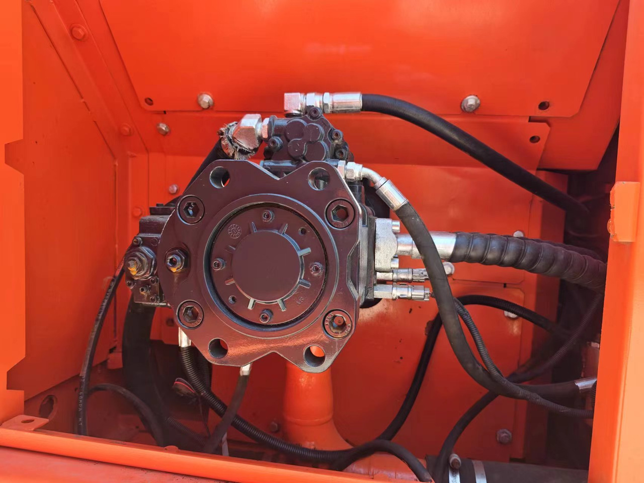 DOOSAN DX300LC-9C - Верижен багер: снимка 5 DOOSAN DX300LC-9C - Верижен багер: снимка 5