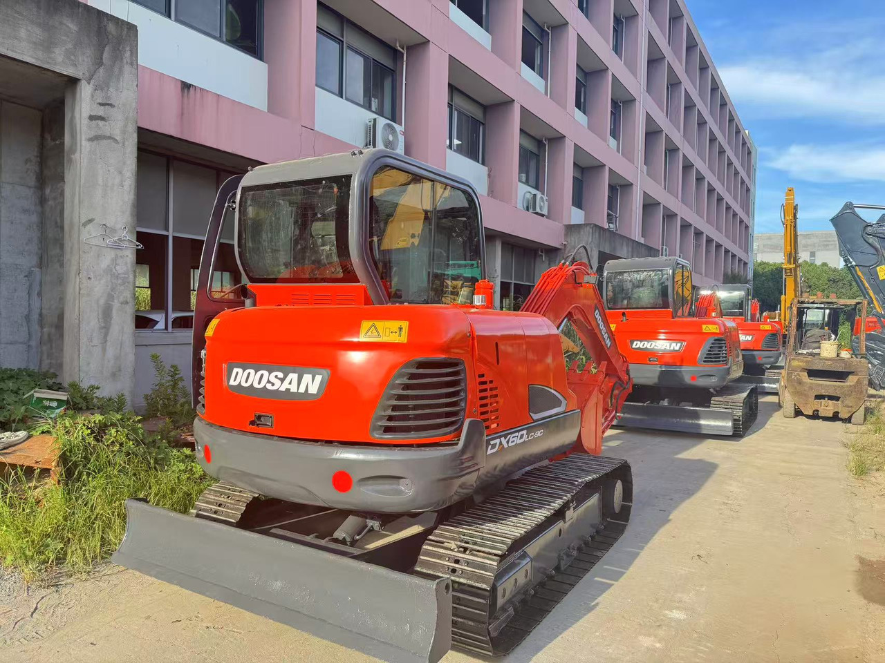Лизинг на DOOSAN DX60 DOOSAN DX60: снимка 6