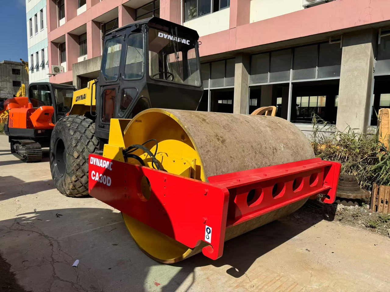 DYNAPAC CA30D - Компактор: снимка 2 DYNAPAC CA30D - Компактор: снимка 2