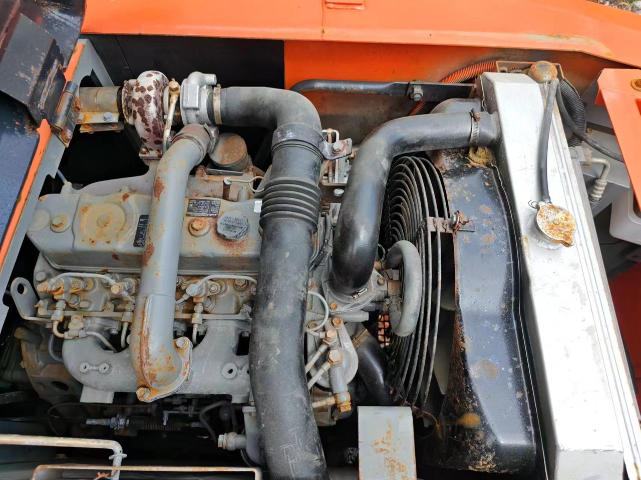 HITACHI EX120-5 - Верижен багер: снимка 4 HITACHI EX120-5 - Верижен багер: снимка 4