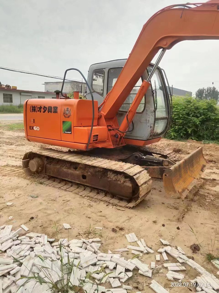HITACHI EX60-5 - Мини багер: снимка 2 HITACHI EX60-5 - Мини багер: снимка 2