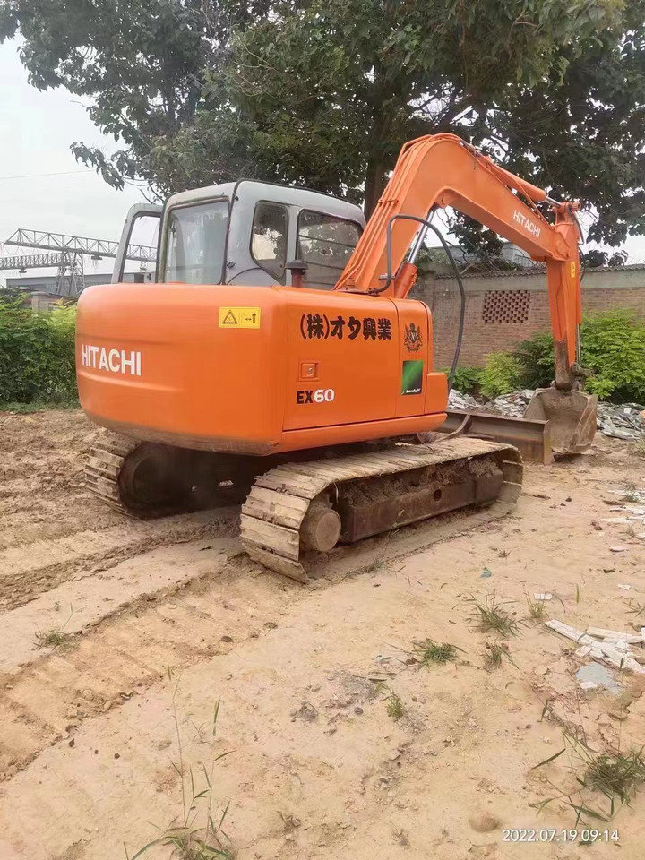 HITACHI EX60-5 - Мини багер: снимка 1 HITACHI EX60-5 - Мини багер: снимка 1