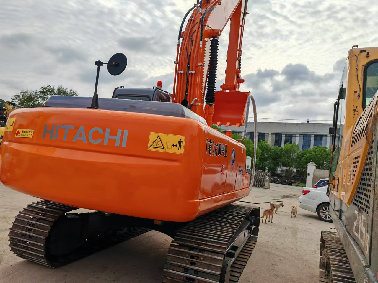 HITACHI ZX200 - Верижен багер: снимка 4 HITACHI ZX200 - Верижен багер: снимка 4