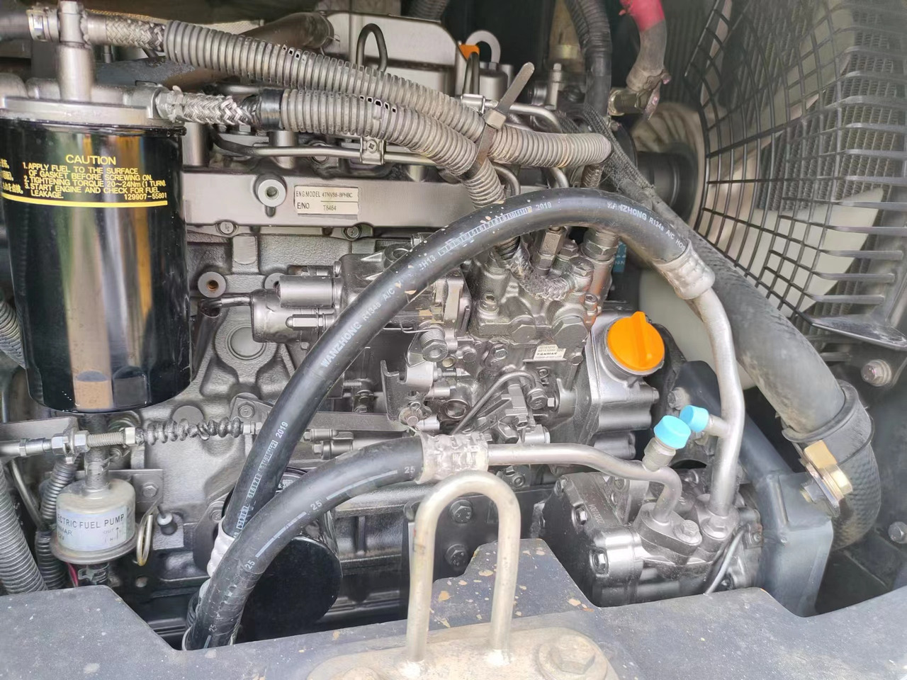 HITACHI ZX55 USR-5A - Мини багер: снимка 5 HITACHI ZX55 USR-5A - Мини багер: снимка 5