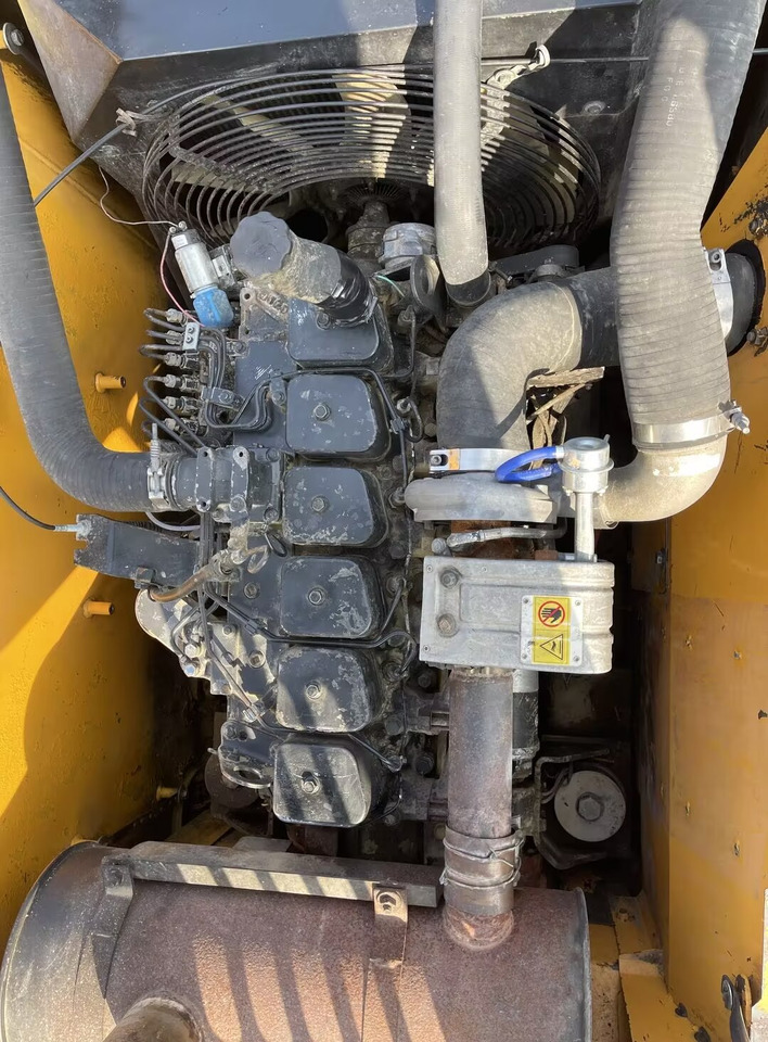HYUNDAI 210W-9 - Колесен багер: снимка 5 HYUNDAI 210W-9 - Колесен багер: снимка 5