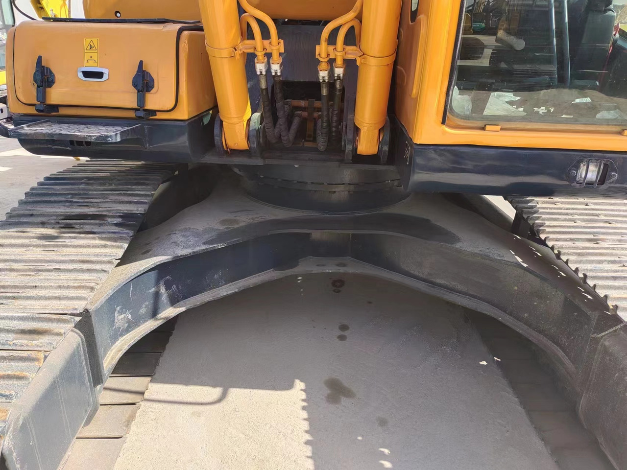 HYUNDAI 220LC-9S - Верижен багер: снимка 5 HYUNDAI 220LC-9S - Верижен багер: снимка 5