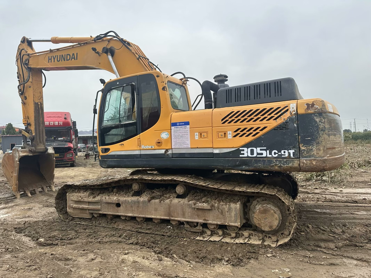 HYUNDAI R305LC-9T - Верижен багер: снимка 1 HYUNDAI R305LC-9T - Верижен багер: снимка 1