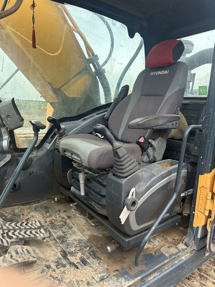 HYUNDAI R305LC-9T - Верижен багер: снимка 3 HYUNDAI R305LC-9T - Верижен багер: снимка 3