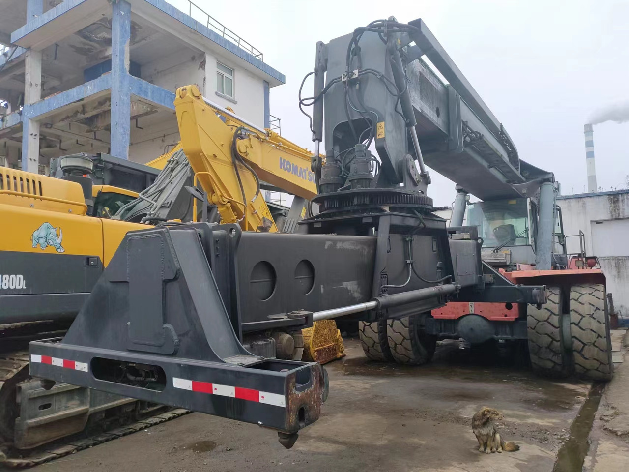 KALMAR DRF450 - Ричстакер: снимка 2 KALMAR DRF450 - Ричстакер: снимка 2