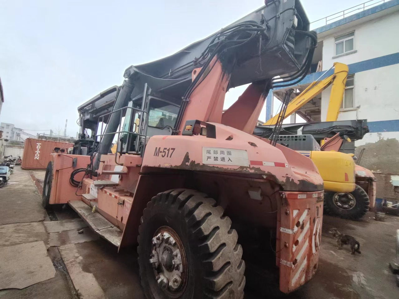 KALMAR DRF450 - Ричстакер: снимка 1 KALMAR DRF450 - Ричстакер: снимка 1
