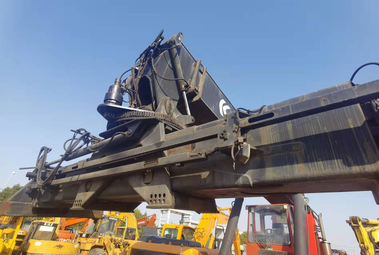 KALMAR DRF450 - Ричстакер: снимка 4 KALMAR DRF450 - Ричстакер: снимка 4